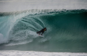 Photographe : Estim Association - surfeur : Thomas Baché